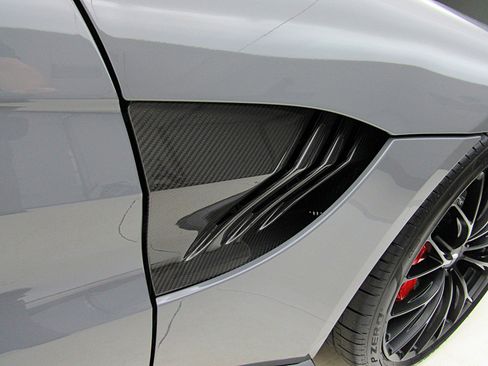 Used 2023 Aston Martin V8 Vantage Roadster image 14