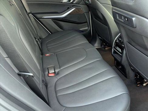 Used 2022 BMW X5 sDrive40i w/ Parking Assistance Package image 21