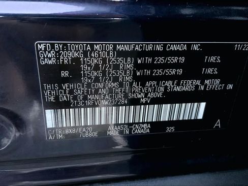 Used 2022 Toyota RAV4 XLE Premium FWD image 27