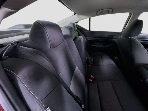 Used 2025 Nissan Altima 2.5 SV FWD image 28