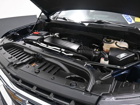 Used 2021 Chevrolet Silverado 1500 LT AWD/4WD image 26