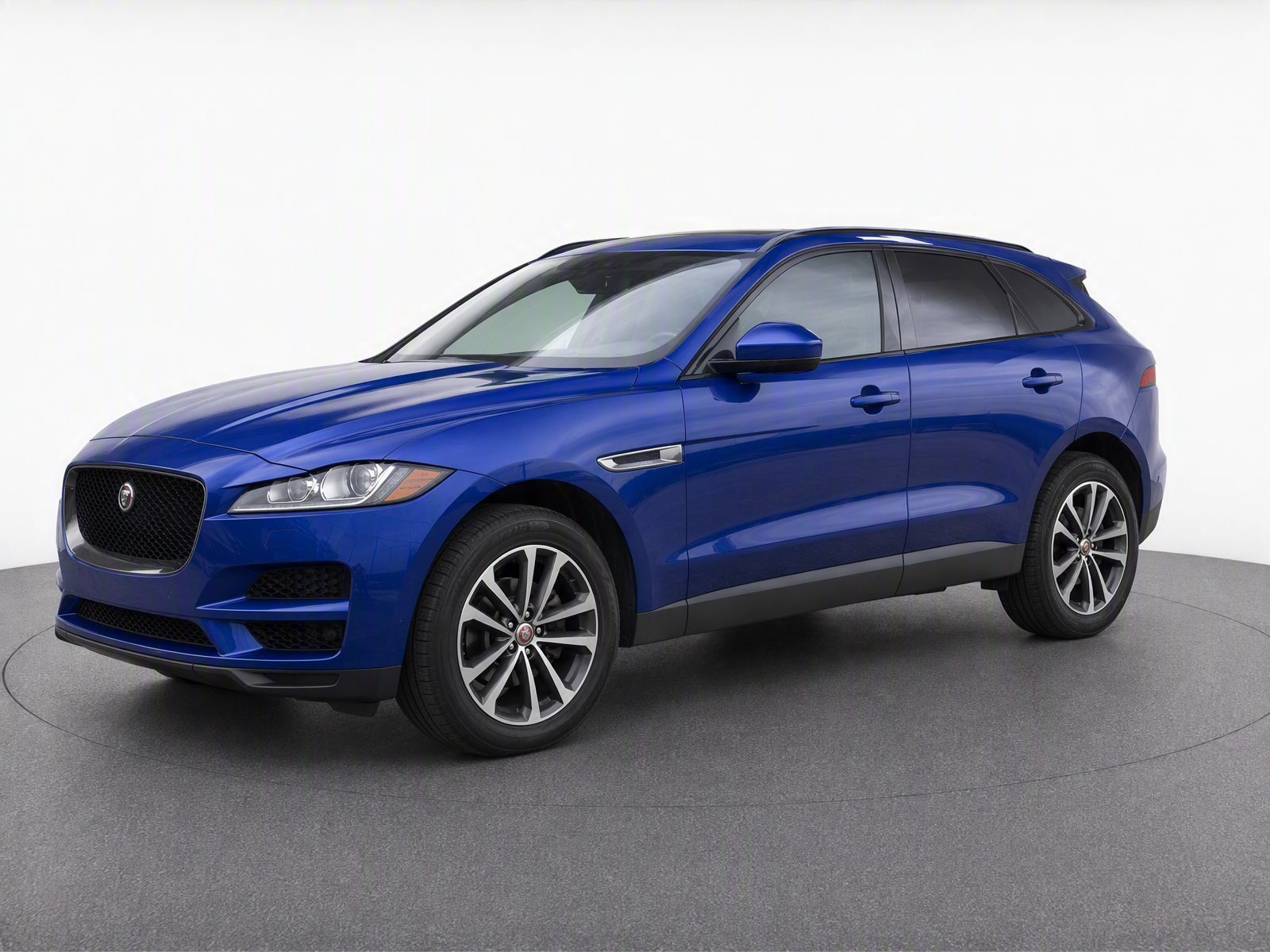 Used 2018 Jaguar F-PACE Premium AWD/4WD image 2