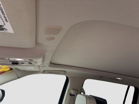 Certified 2024 GMC Yukon XL Denali AWD/4WD image 23
