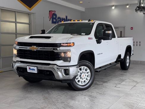 Certified 2025 Chevrolet Silverado 3500 LT w/ All Star Edition AWD/4WD image 2