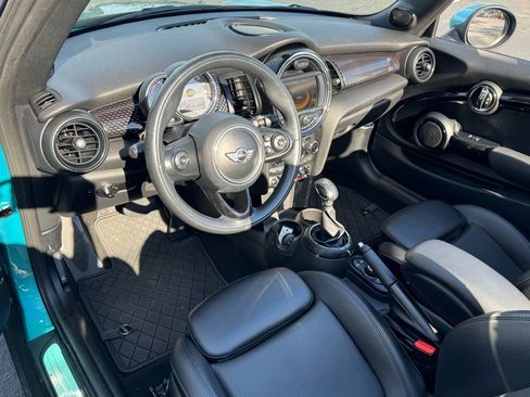 Used 2017 MINI Cooper S image 19