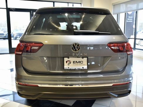 Used 2023 Volkswagen Tiguan SE image 5