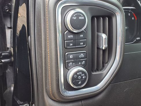 Used 2022 GMC Sierra 2500 AT4 w/ AT4 Preferred Package AWD/4WD image 19