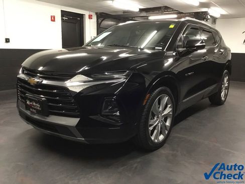 Used 2019 Chevrolet Blazer Premier w/ Sun and Wheels Package AWD/4WD image 5