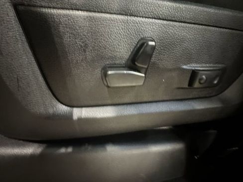 Used 2024 RAM 3500 Big Horn AWD/4WD image 15