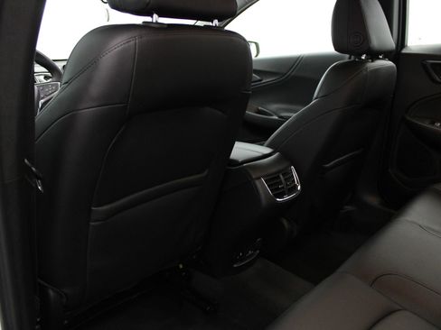 Used 2023 Chevrolet Malibu LT image 14