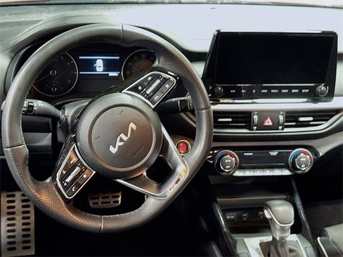 Used 2023 Kia Forte GT-Line w/ GT-Line Technology Package image 13