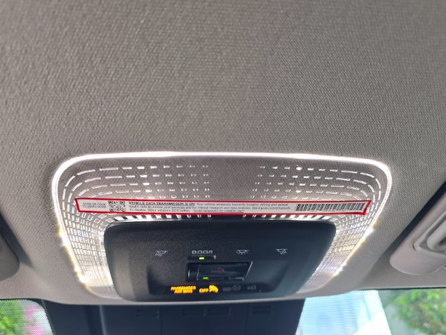 Used 2026 Toyota Prius XLE FWD image 16