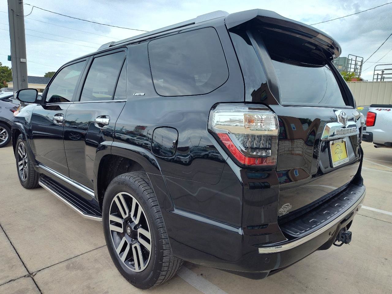 Used 2017 Toyota 4Runner Limited RWD image 6