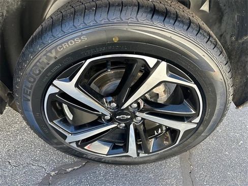 Used 2021 Chevrolet TrailBlazer RS image 24