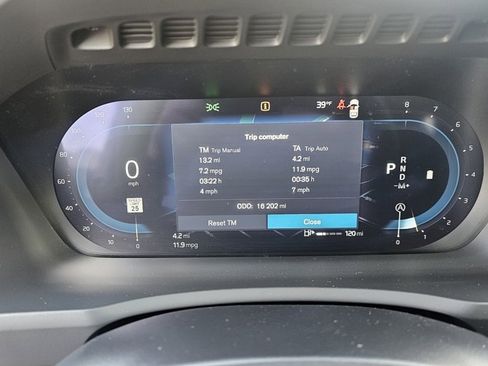 Certified 2025 Volvo XC90 B6 Plus image 20