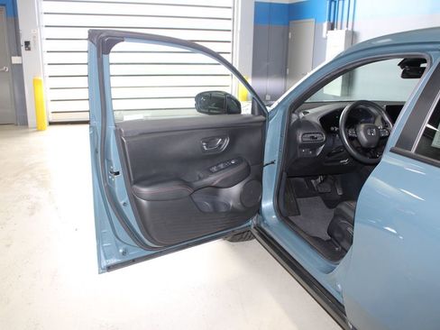 Used 2024 Honda HR-V Sport image 7