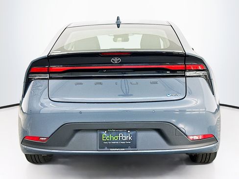 Used 2024 Toyota Prius LE image 7