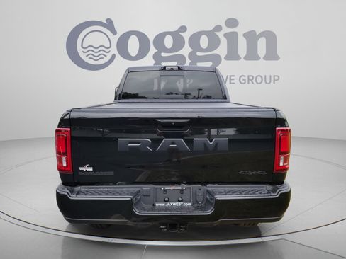 Used 2025 RAM 2500 Laramie AWD/4WD image 4
