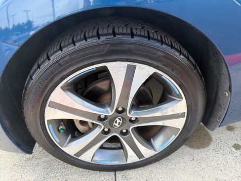 Used 2014 Hyundai Elantra Sport FWD image 23
