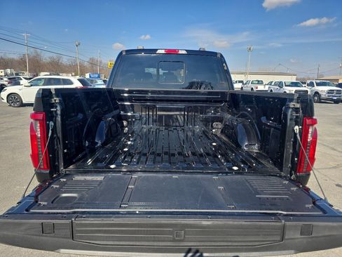Used 2025 Ford F150 XLT w/ Equipment Group 302A MID image 11