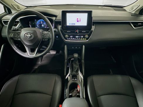 Certified 2024 Toyota Corolla Cross XLE w/ Convenience Package FWD image 27