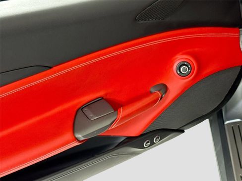 Used 2019 Ferrari 488 Spider RWD image 13
