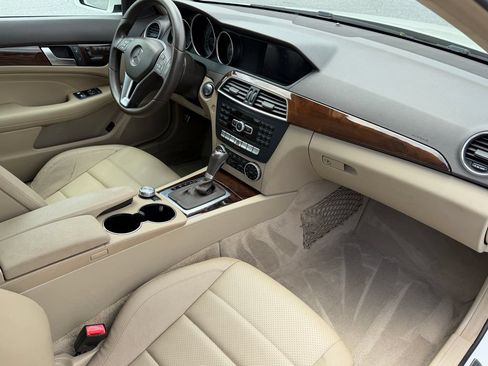 Used 2014 Mercedes-Benz C 250 Coupe image 15