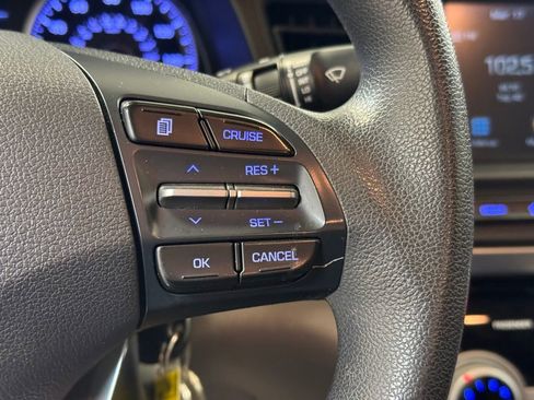 Used 2019 Hyundai Elantra SEL image 30