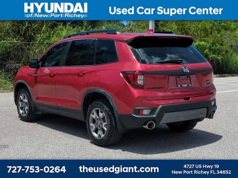 Used 2023 Honda Passport TrailSport image 3