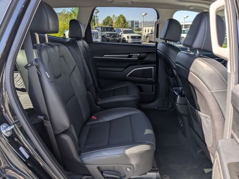 Certified 2024 Kia Telluride S w/ S Sunroof Package AWD/4WD image 27