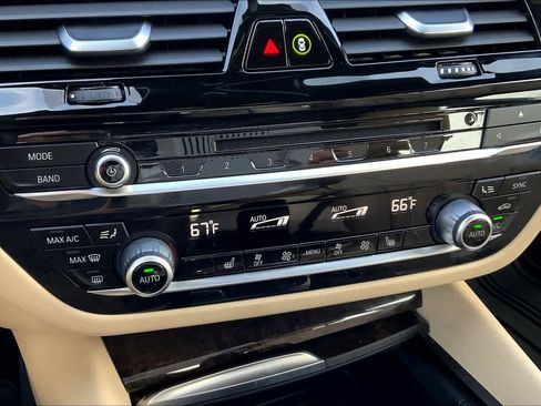 Used 2018 BMW 530i image 33