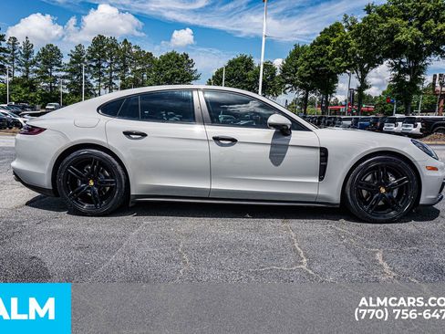 Used 2018 Porsche Panamera 4 w/ Premium Package Plus AWD/4WD image 11