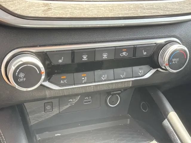 Certified 2023 Nissan Altima 2.5 SV w/ SV Premium Package FWD image 38