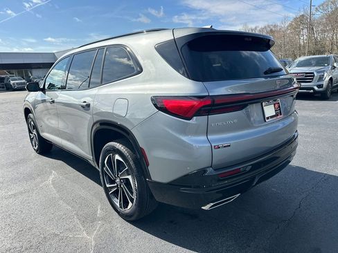 New 2026 Buick Enclave Sport Touring w/ Power Package image 8