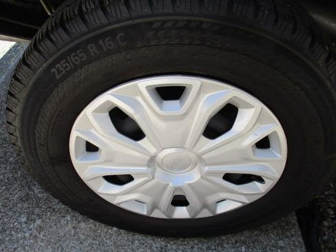 Used 2024 Ford Transit 250 Low Roof w/ Exterior Upgrade Package RWD image 24