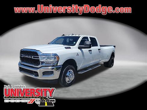 Used 2024 RAM 3500 Tradesman w/ Chrome Appearance Group AWD/4WD image 1