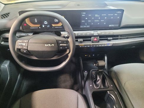 Used 2025 Kia K4 FWD image 22