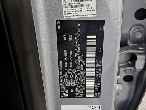 Used 2025 Lexus RX 350 Premium w/ Accessory Package (Z1) FWD image 29