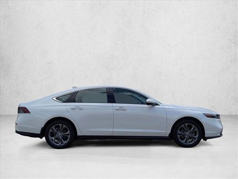 Used 2024 Honda Accord EX image 4