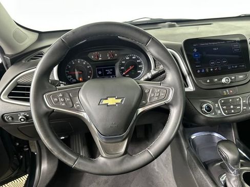 Used 2023 Chevrolet Malibu LT image 14