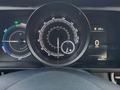 Used 2023 Hyundai Elantra Blue w/ Cargo Package image 16