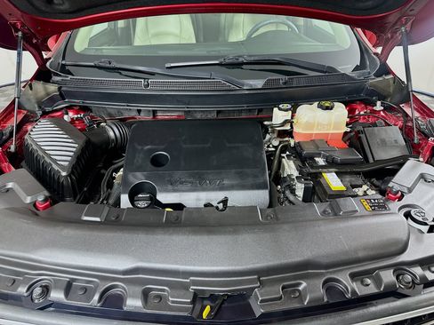 Used 2018 Buick Enclave Essence FWD image 29