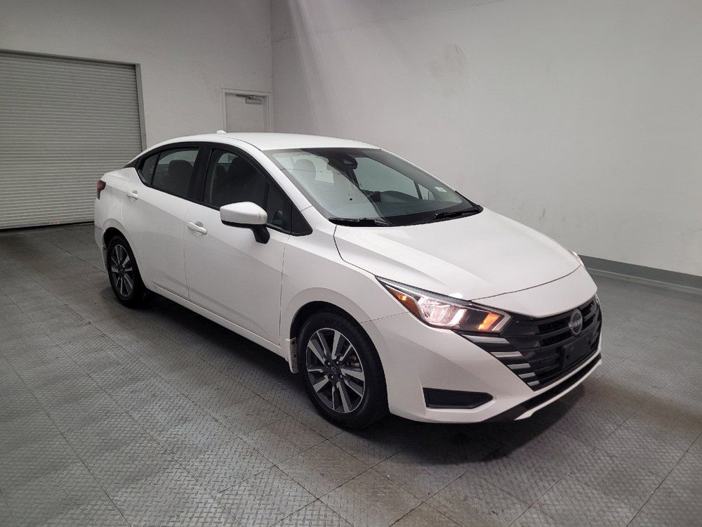 Used 2024 Nissan Versa SV w/ Trunk Package FWD image 13