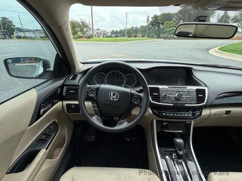 Used 2016 Honda Accord LX image 18
