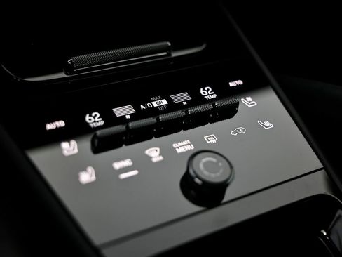 New 2026 Porsche Cayenne image 40