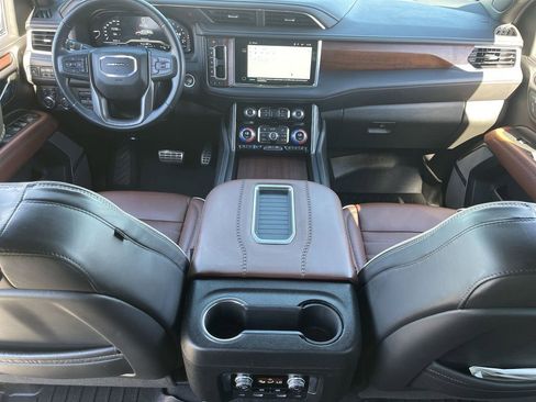Used 2023 GMC Yukon Denali Ultimate image 21