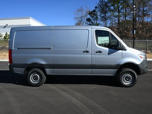 Used 2026 Mercedes-Benz Sprinter 2500 image 23