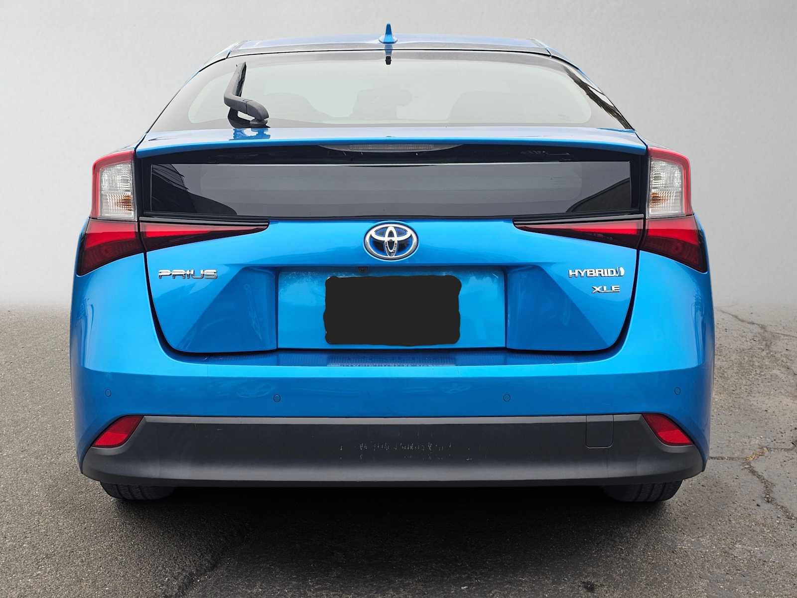 Used 2019 Toyota Prius XLE w/ Premium Convenience Package FWD image 4