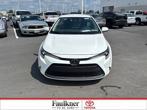 Certified 2025 Toyota Corolla LE FWD image 20