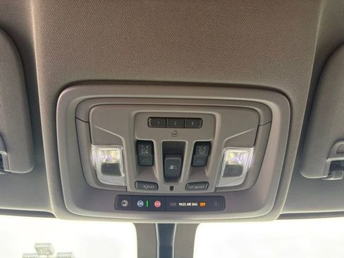 Used 2022 Chevrolet Silverado 2500 LTZ w/ LTZ Convenience Package image 23